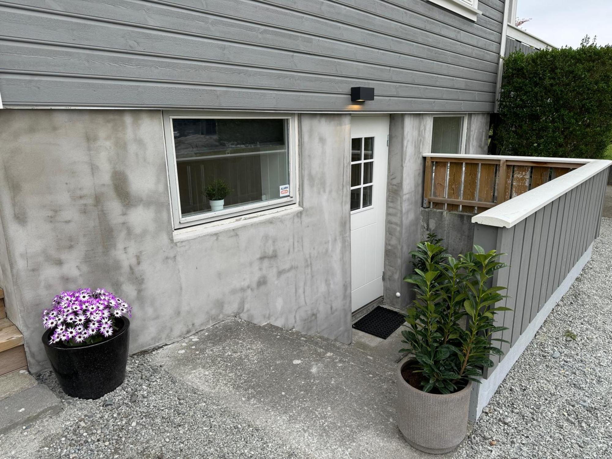 Mini Apartment In Centre Of Jørpeland Eksteriør billede